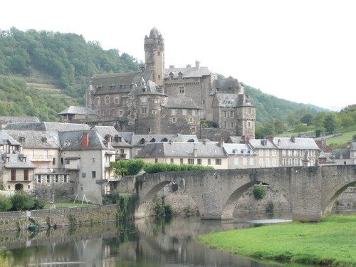 Estaing_chateau.jpg